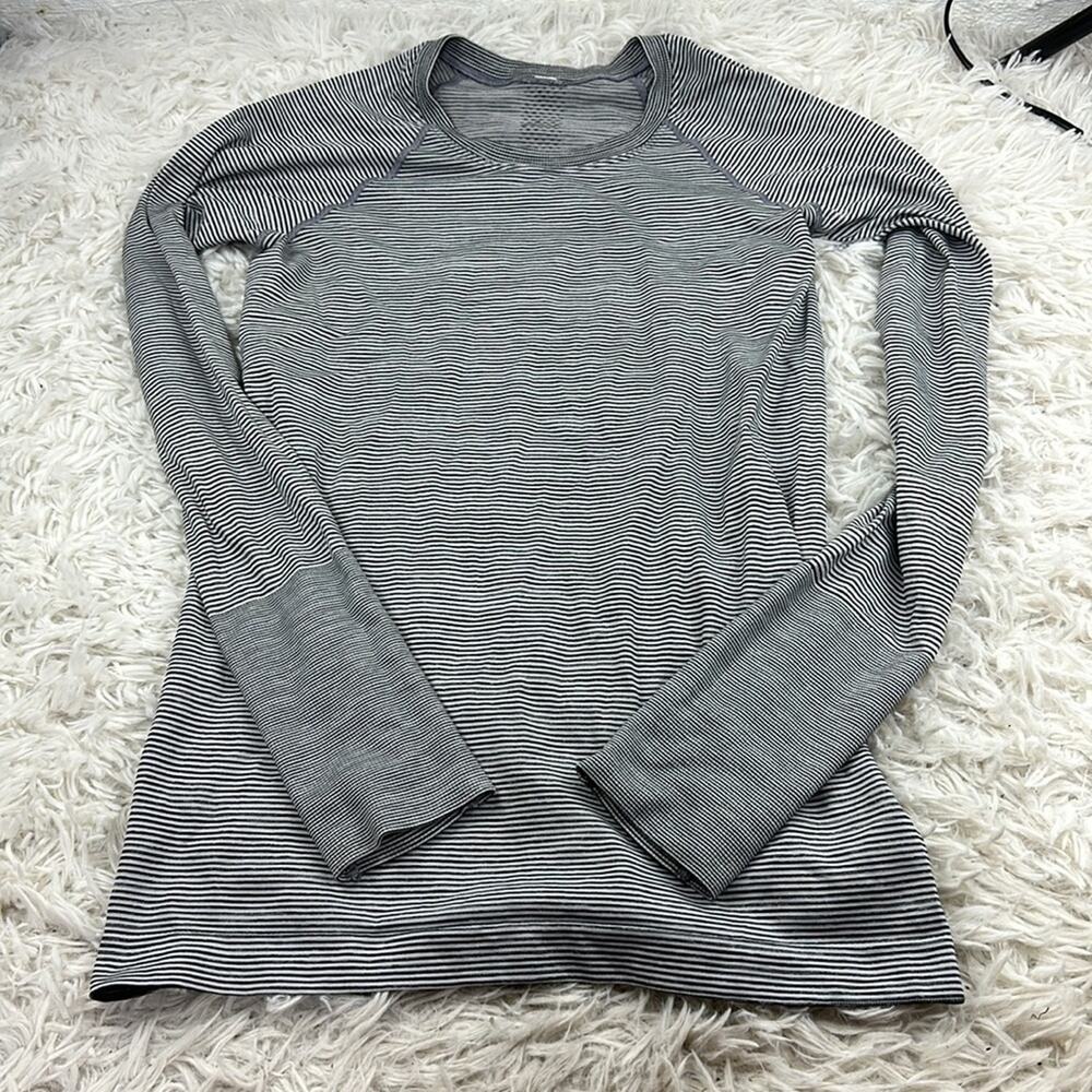 Lululemon Swiftly Relaxed-Fit Long Sleeve Shirt Stripe Black / White